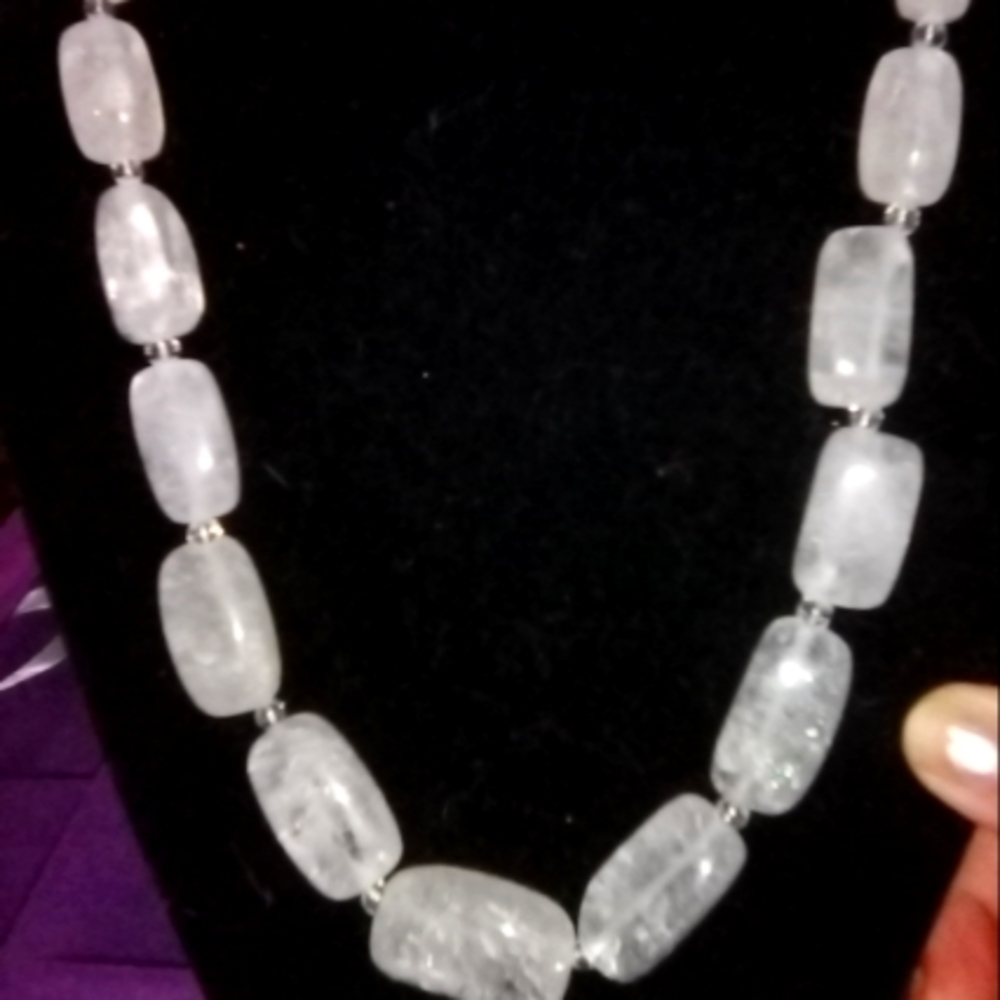 WHITE QUARTZ CHUNKY BEAD NECKLACE